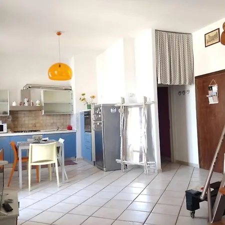 Delizioso Vicino Al Centro Apartmán *
