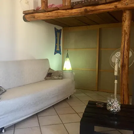 Delizioso Vicino Al Centro Apartmán *